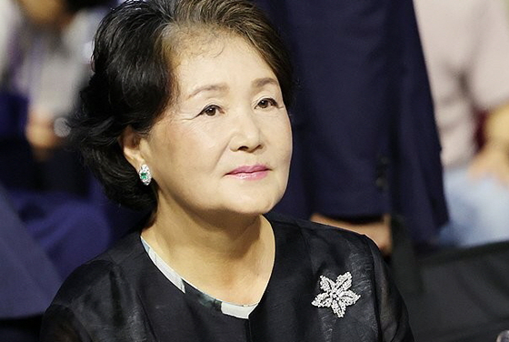 김정숙 여사 옷값 의혹 무혐의, 윤건영 “윤석열 정권의 정치보복 확인” 김정숙 여사 옷값 의혹 무혐의, 윤건영 “윤석열 정권의 정치보복 확인”