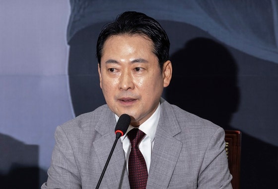 장동혁, 대통령과의 회동 제안 시 검토 의사 밝혀… “형식과 의제가 중요” 장동혁, 대통령과의 회동 제안 시 검토 의사 밝혀… “형식과 의제가 중요”