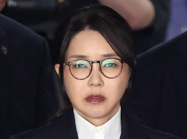 김건희 측, 신평 변호사 비난하며 법적 조치 검토…재판에 미칠 영향 우려 김건희 측, 신평 변호사 비난하며 법적 조치 검토…재판에 미칠 영향 우려