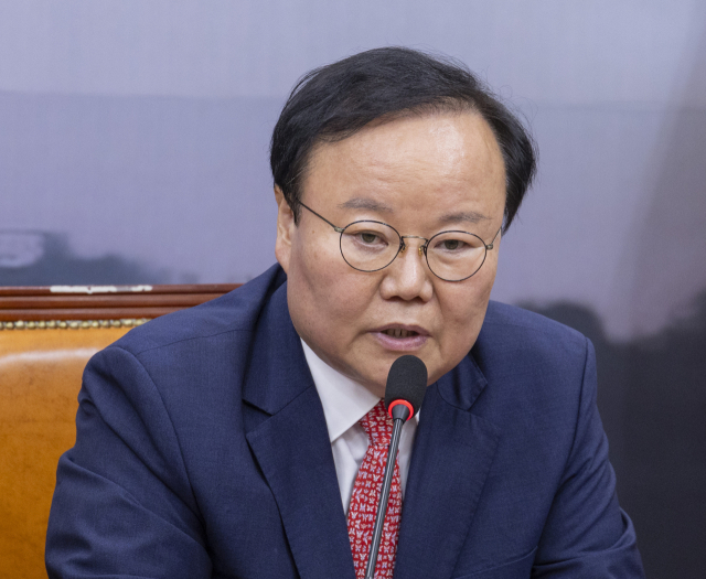 국민의힘 새 지도부, 한동훈 전 대표에 대한 비판 지속…김재원 “김문수 패배 원인, 한동훈 때문” 국민의힘 새 지도부, 한동훈 전 대표에 대한 비판 지속…김재원 “김문수 패배 원인, 한동훈 때문”