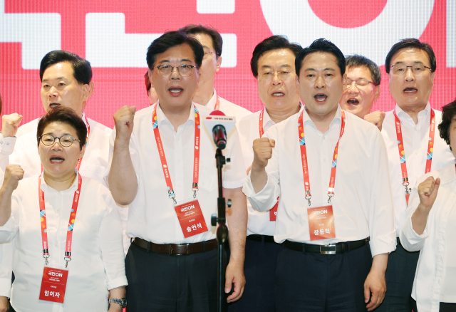 국민의힘, 국회 일정 보이콧 선언 이틀 만에 부분 복귀 결정 국민의힘, 국회 일정 보이콧 선언 이틀 만에 부분 복귀 결정