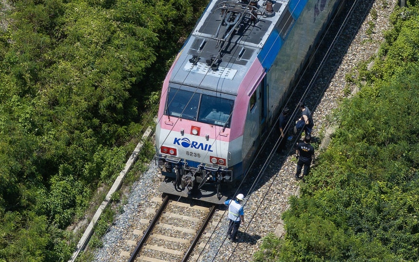 김영훈 노동장관, 경부선 철도사고에 강력 대응 예고… “후진적 사고, 책임 물을 것” 김영훈 노동장관, 경부선 철도사고에 강력 대응 예고… “후진적 사고, 책임 물을 것”