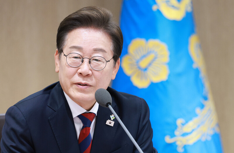 이재명 대통령, 논란의 정치인들 사면으로 범여권 결속 강화 이재명 대통령, 논란의 정치인들 사면으로 범여권 결속 강화