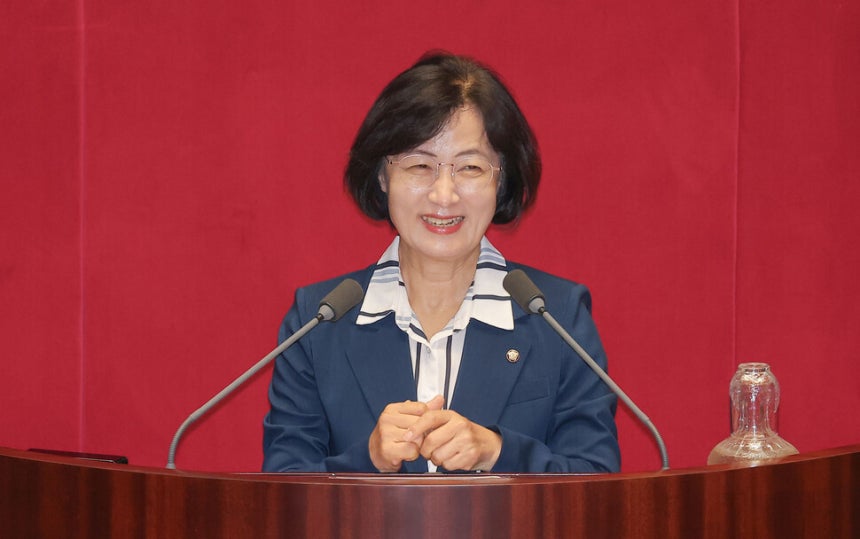 추미애 의원, 국회 법제사법위원장 임명… 이춘석 사임 후속 조치 추미애 의원, 국회 법제사법위원장 임명… 이춘석 사임 후속 조치