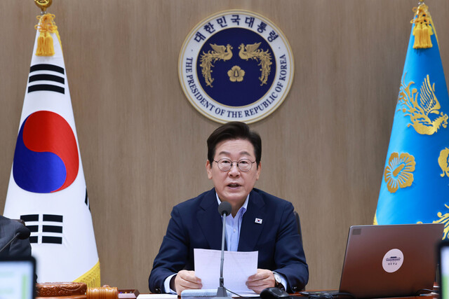 이재명 대통령 지지율 59%로 상승, 한-미 정상회담 긍정 평가 영향 이재명 대통령 지지율 59%로 상승, 한-미 정상회담 긍정 평가 영향