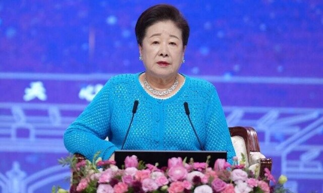 한학자 통일교 총재, 불법 금전거래 및 정치적 청탁 의혹 강력 부인 한학자 통일교 총재, 불법 금전거래 및 정치적 청탁 의혹 강력 부인