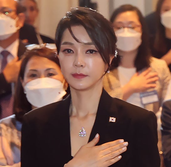 서희건설, 김건희 여사에게 반클리프 목걸이 제공 인정 서희건설, 김건희 여사에게 반클리프 목걸이 제공 인정
