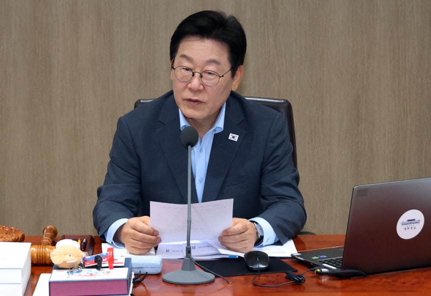 이재명 대통령, 산업재해 방지 위해 강력 제재 방안 지시 이재명 대통령, 산업재해 방지 위해 강력 제재 방안 지시