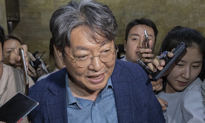 이춘석 의원, 주식 차명거래 의혹으로 출국금지 및 강제수사 착수 이춘석 의원, 주식 차명거래 의혹으로 출국금지 및 강제수사 착수