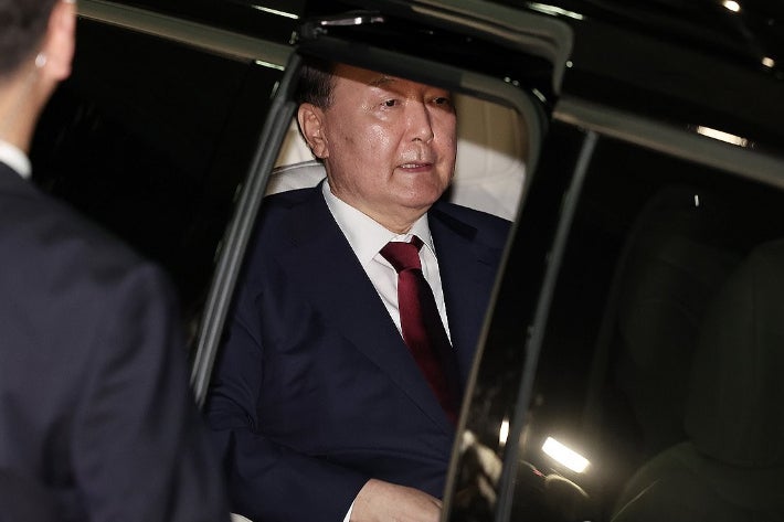윤석열 전 대통령, 내란특검 추가 기소 재판 연기 요청 윤석열 전 대통령, 내란특검 추가 기소 재판 연기 요청