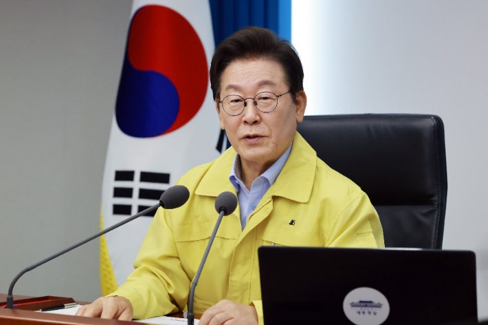 이재명 대통령, 민원 발굴 강조하며 경청통합수석실 신설…인선 난항 지속 이재명 대통령, 민원 발굴 강조하며 경청통합수석실 신설…인선 난항 지속