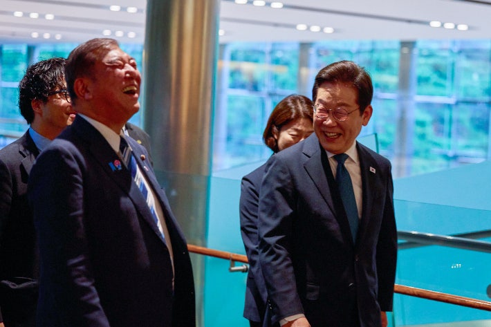 북한, 한일정상회담 비난하며 “워싱턴 오해 덜려는 외교촌극” 주장 북한, 한일정상회담 비난하며 “워싱턴 오해 덜려는 외교촌극” 주장