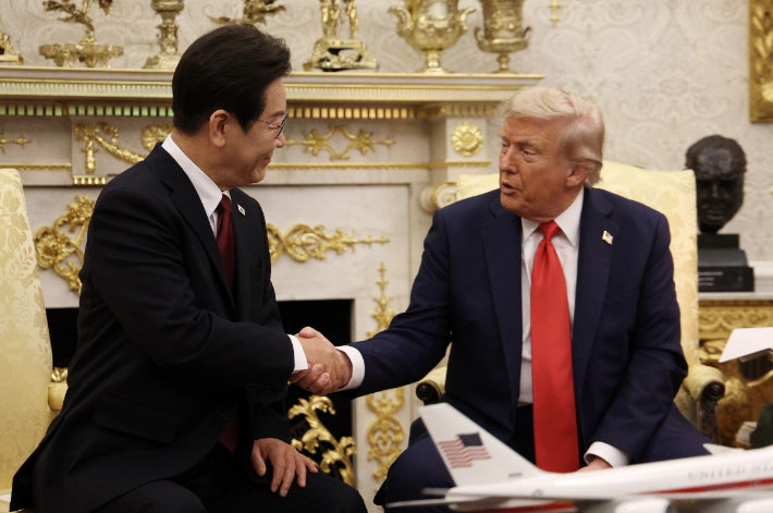 한미정상회담, 여야 반응 극명히 엇갈려… “동맹 강화” vs “역대급 외교 참사” 한미정상회담, 여야 반응 극명히 엇갈려… “동맹 강화” vs “역대급 외교 참사”
