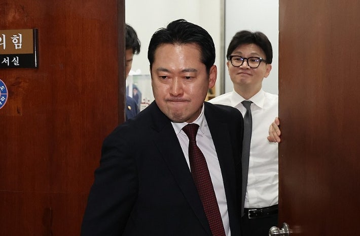 국민의힘 장동혁 신임 지도부, 한동훈 전 대표 겨냥하며 당원게시판 논란 조사 촉구 국민의힘 장동혁 신임 지도부, 한동훈 전 대표 겨냥하며 당원게시판 논란 조사 촉구