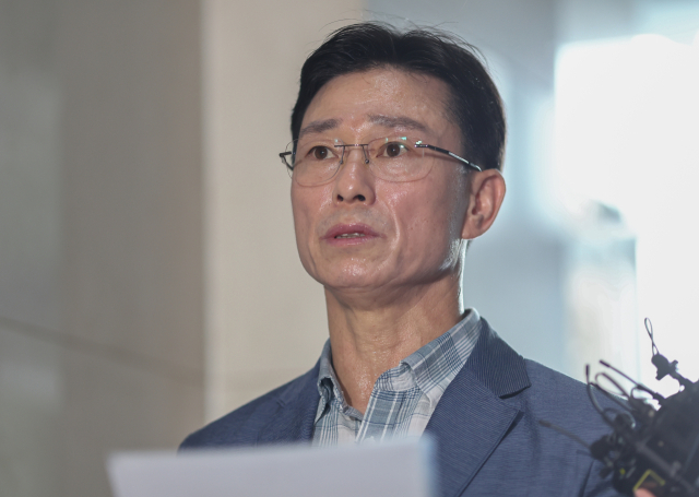 임성근 전 해병대 사단장, 특검에서 398번 진술 거부…“헌법적 권한 행사했을 뿐” 임성근 전 해병대 사단장, 특검에서 398번 진술 거부…“헌법적 권한 행사했을 뿐”