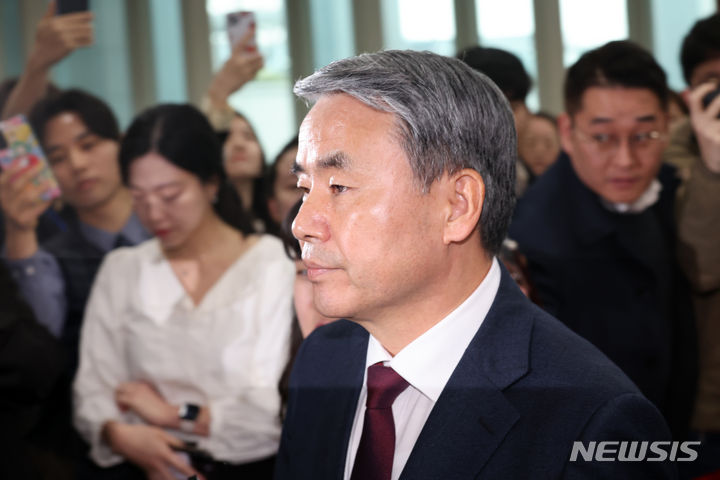 특검, 이원모 전 인사비서관 압수수색 및 출국금지 해제 과정 조사 특검, 이원모 전 인사비서관 압수수색 및 출국금지 해제 과정 조사