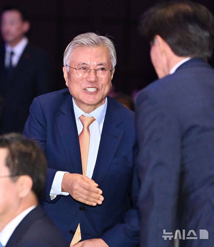 조국 전 대표 광복절 사면 여부, 이재명 대통령의 결단 주목 조국 전 대표 광복절 사면 여부, 이재명 대통령의 결단 주목