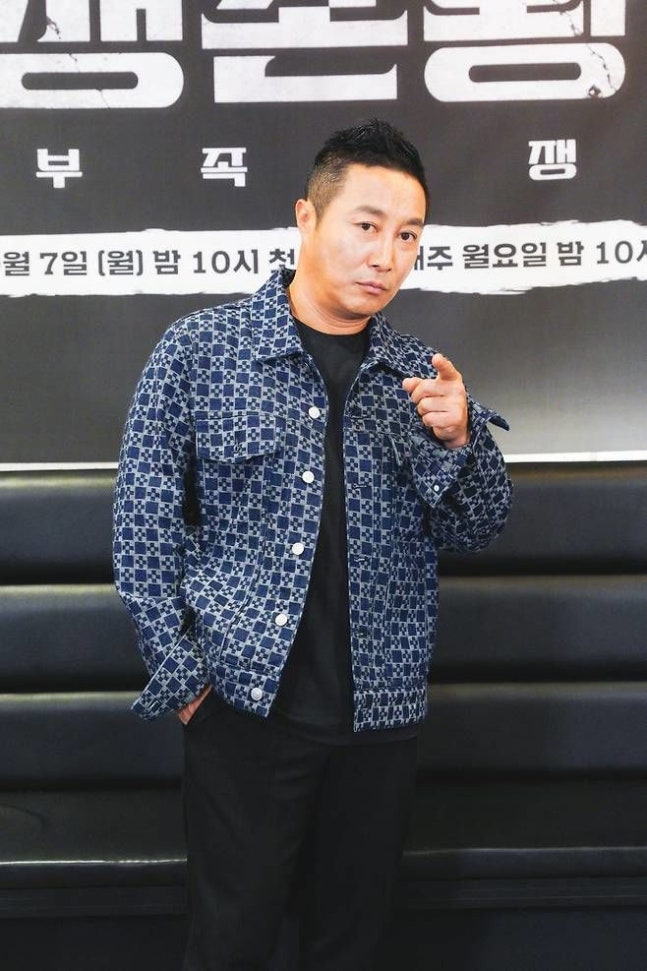 김병만, 재혼 앞두고 친자 존재 인정하며 법적 공방 김병만, 재혼 앞두고 친자 존재 인정하며 법적 공방