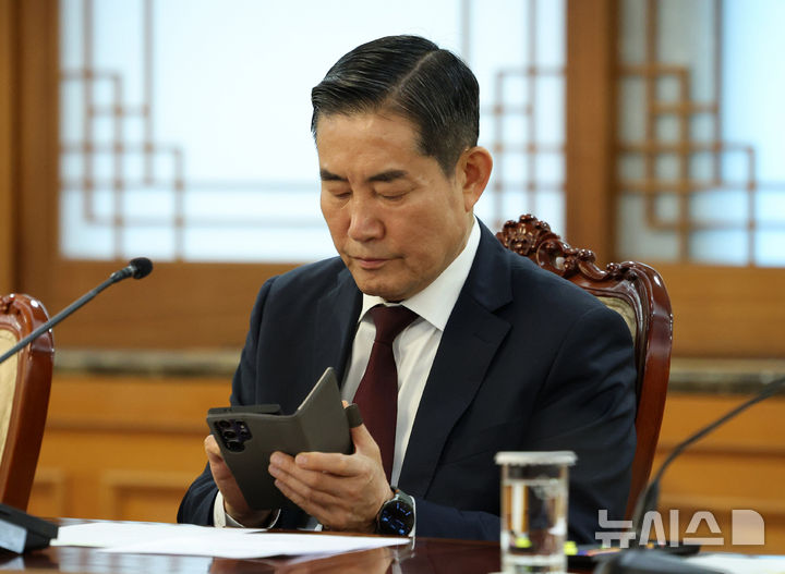 내란 및 외환 사건 수사, 신원식 전 국가안보실장과 조규홍 전 장관 소환 내란 및 외환 사건 수사, 신원식 전 국가안보실장과 조규홍 전 장관 소환