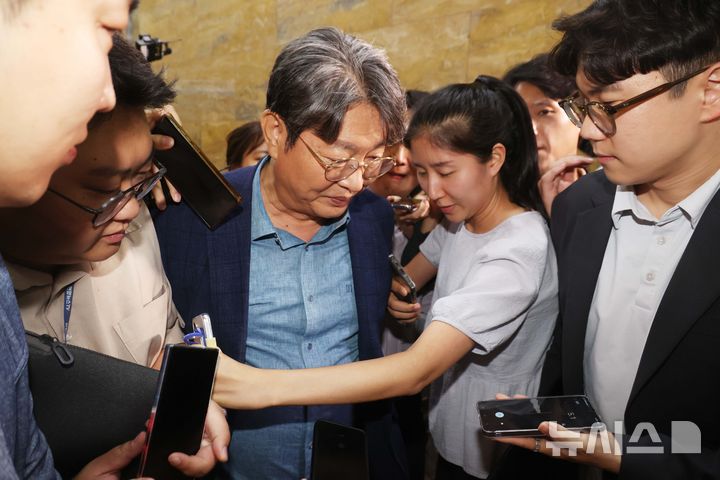 이춘석 의원, 경찰 차명 주식 거래 의혹으로 전담수사팀 구성 이춘석 의원, 경찰 차명 주식 거래 의혹으로 전담수사팀 구성