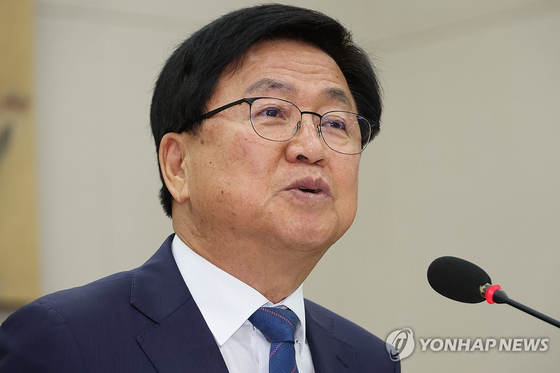 이재명 대통령, 최교진 교육부 장관 후보자 임명 재가…국회 보고서 채택 배경 이재명 대통령, 최교진 교육부 장관 후보자 임명 재가…국회 보고서 채택 배경