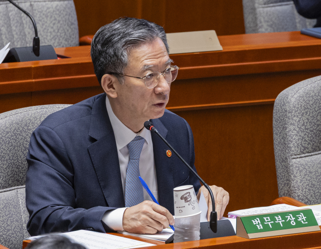 정성호 법무부 장관, 임은정 지검장 발언에 “대통령이 임명한 인물들 비난은 적절치 않아” 정성호 법무부 장관, 임은정 지검장 발언에 “대통령이 임명한 인물들 비난은 적절치 않아”