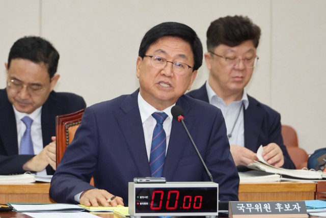 최교진 교육부 장관 후보자, 조국 옹호 발언 후회하며 교육자로서의 부족함 인정 최교진 교육부 장관 후보자, 조국 옹호 발언 후회하며 교육자로서의 부족함 인정