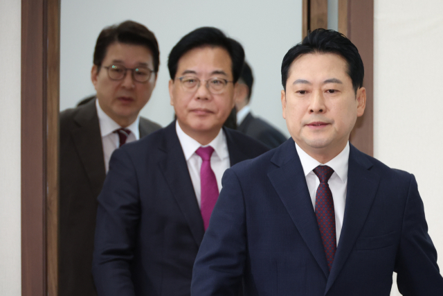 장동혁, 이재명 대통령 취임 100일 맞아 “특검 농단 외교 실패” 비판 장동혁, 이재명 대통령 취임 100일 맞아 “특검 농단 외교 실패” 비판
