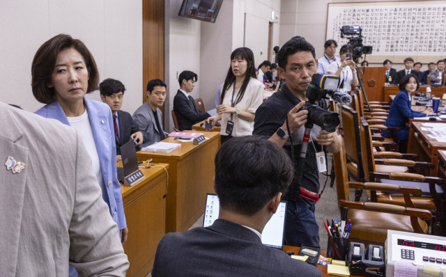 김영진 의원, 나경원 간사 선임 논란에 “정당 추천 인물 임명은 국회 관례” 김영진 의원, 나경원 간사 선임 논란에 “정당 추천 인물 임명은 국회 관례”