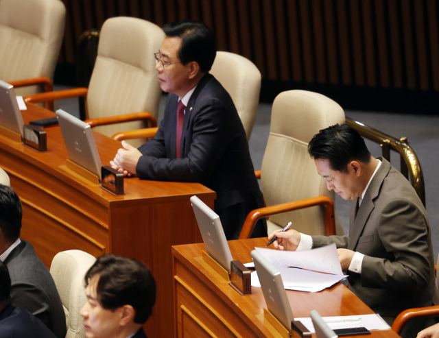 송언석 원내대표 발언 논란, 국민의힘 내부에서도 비판 목소리 이어져 송언석 원내대표 발언 논란, 국민의힘 내부에서도 비판 목소리 이어져