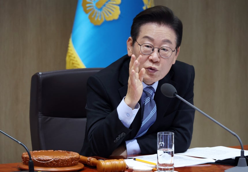 이재명 대통령, 외국인 노동자 부당 대우 방지 및 지원 대책 마련 지시 이재명 대통령, 외국인 노동자 부당 대우 방지 및 지원 대책 마련 지시