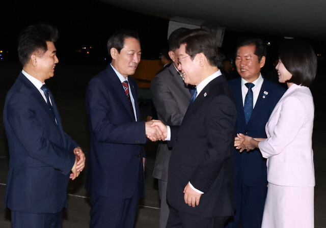우상호, 검찰개혁 논쟁 속 인신공격 자제 촉구… “논쟁은 하되 싸움은 피해야” 우상호, 검찰개혁 논쟁 속 인신공격 자제 촉구… “논쟁은 하되 싸움은 피해야”