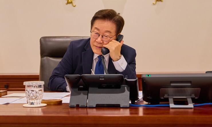이재명 대통령, 몽골 대통령과의 통화 후 외국인 노동자 임금체불 실태 조사 지시 이재명 대통령, 몽골 대통령과의 통화 후 외국인 노동자 임금체불 실태 조사 지시