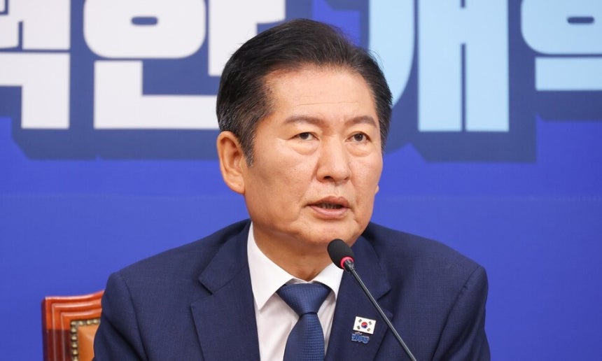 정청래, 국회 발언 논란에 “제2의 노상원 자수하라” 강력 촉구 정청래, 국회 발언 논란에 “제2의 노상원 자수하라” 강력 촉구