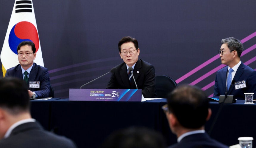 이재명 대통령, 기업 처벌 중심 법률 개혁 필요성 강조하며 규제 완화 촉구 이재명 대통령, 기업 처벌 중심 법률 개혁 필요성 강조하며 규제 완화 촉구