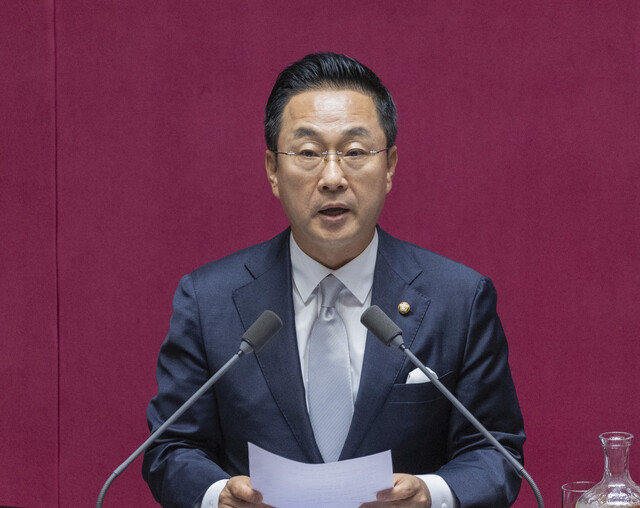 박성준 의원, 송언석 원내대표의 사퇴 촉구하며 내란 관련 발언 비판 박성준 의원, 송언석 원내대표의 사퇴 촉구하며 내란 관련 발언 비판