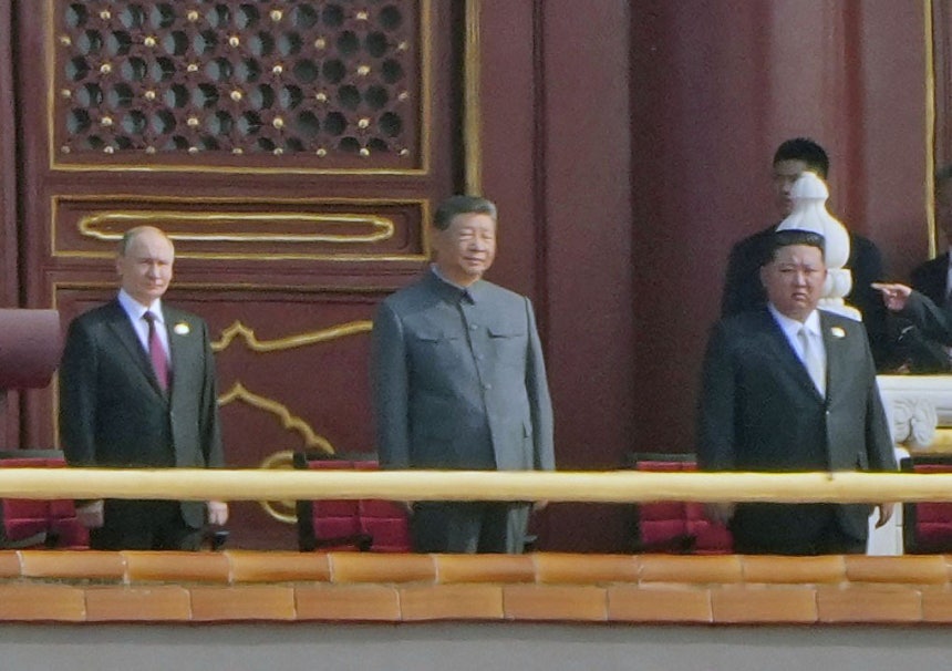 김정은, 시진핑·푸틴과의 회담에서 남북 통일 포기 정책 설명 김정은, 시진핑·푸틴과의 회담에서 남북 통일 포기 정책 설명