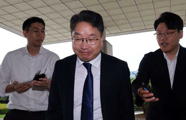 검찰청 폐지 논란 속 검찰총장 대행 “국민 입장에서 개혁 설계돼야” 검찰청 폐지 논란 속 검찰총장 대행 “국민 입장에서 개혁 설계돼야”