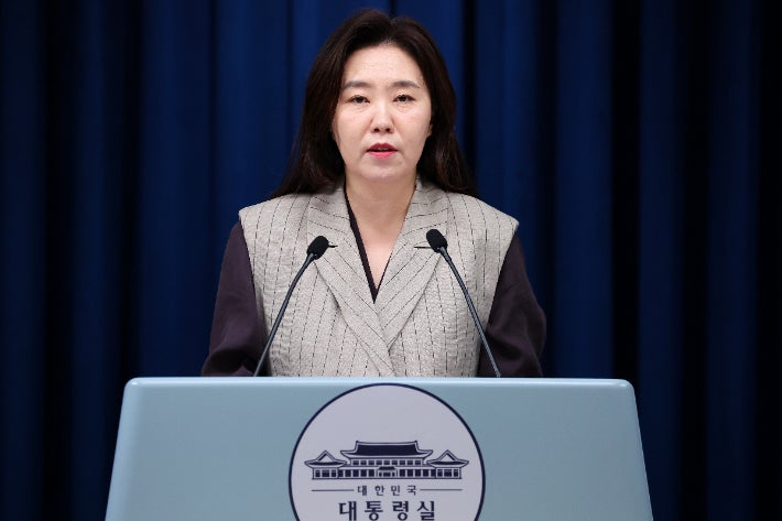 대통령실, 미국과의 관세 협상 장기화 우려에 “국익과 연결 보기 어려워” 대통령실, 미국과의 관세 협상 장기화 우려에 “국익과 연결 보기 어려워”