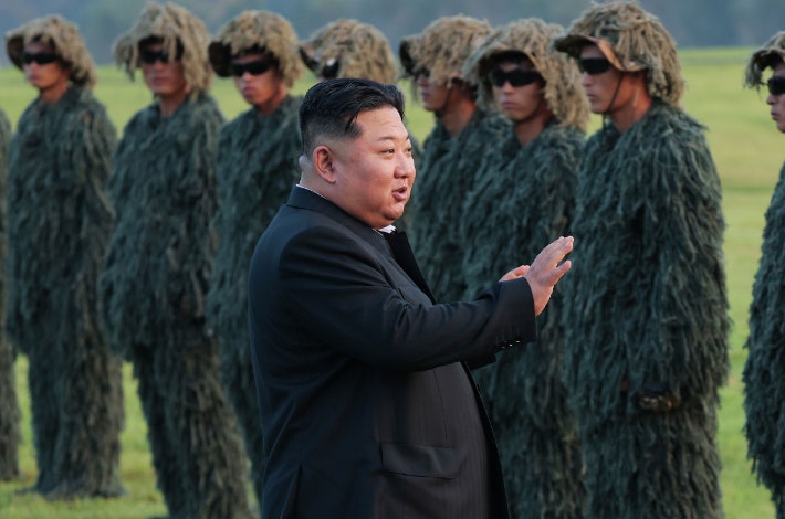 북한, 미국의 핵군축 의무 이행 촉구하며 비핵화 논의에 반발 북한, 미국의 핵군축 의무 이행 촉구하며 비핵화 논의에 반발