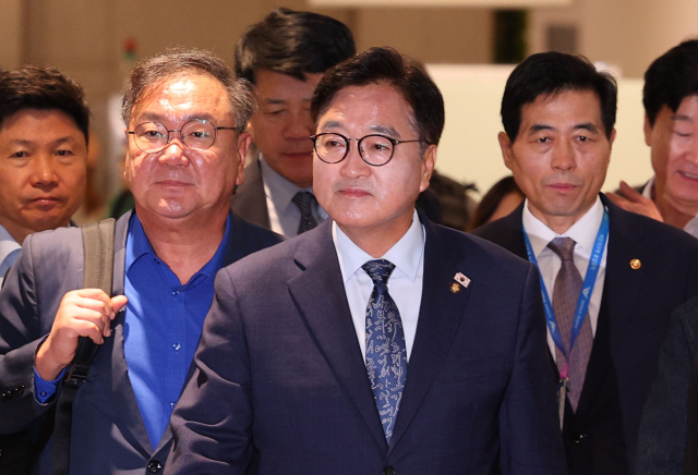 우원식-한동훈, 12.3 비상계엄 해제 표결 두고 진실공방 격화 우원식-한동훈, 12.3 비상계엄 해제 표결 두고 진실공방 격화