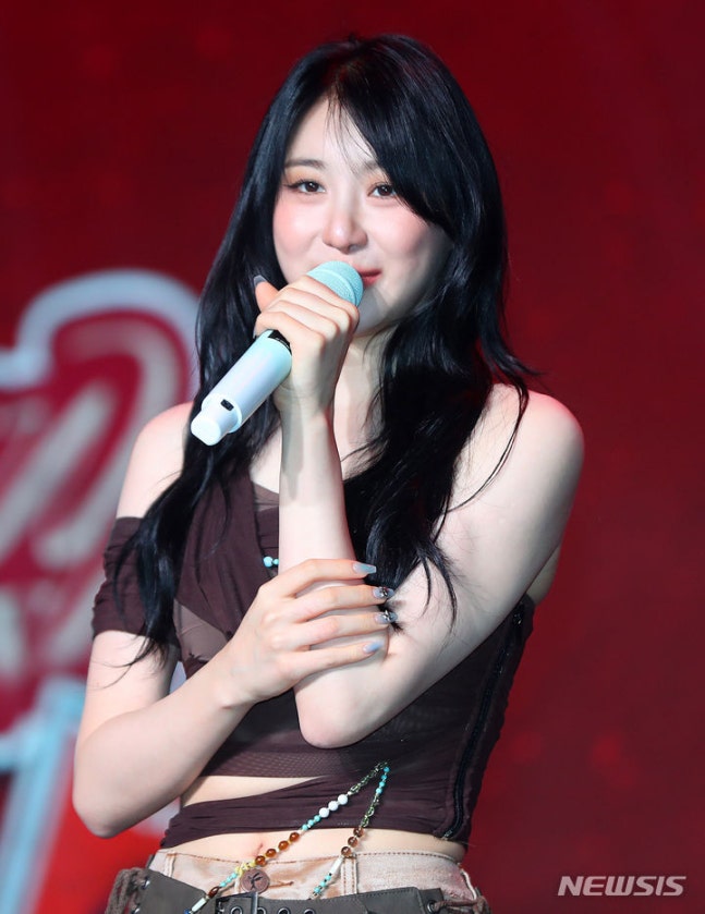이채연, WM엔터테인먼트와 전속계약 종료 공식 발표 이채연, WM엔터테인먼트와 전속계약 종료 공식 발표