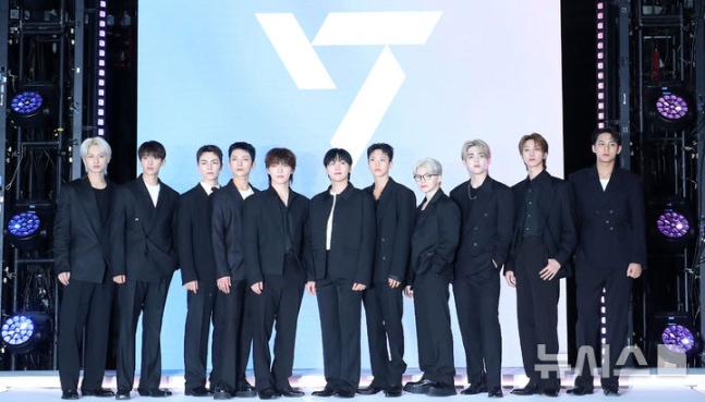 세븐틴 콘서트 폭죽 사고 발생, 치료 지원 약속 세븐틴 콘서트 폭죽 사고 발생, 치료 지원 약속