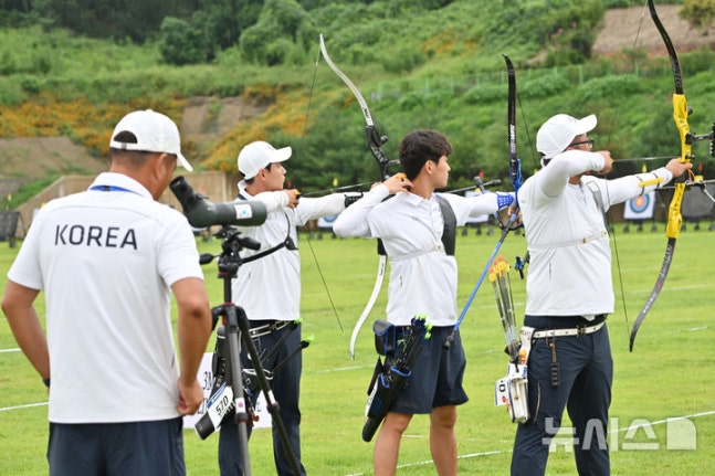 광주 세계양궁선수권에서 한국 양궁팀 세계 신기록 2개 경신하며 쾌조의 출발 광주 세계양궁선수권에서 한국 양궁팀 세계 신기록 2개 경신하며 쾌조의 출발