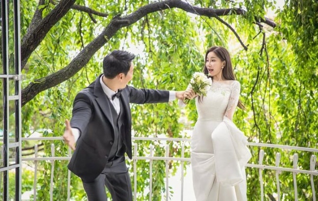 배우 김하영, 가수 출신 박상준과 결혼 소식 전해 배우 김하영, 가수 출신 박상준과 결혼 소식 전해
