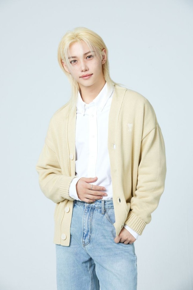 스트레이 키즈 필릭스, 생일 맞아 2억 원 기부로 선행 이어가 스트레이 키즈 필릭스, 생일 맞아 2억 원 기부로 선행 이어가