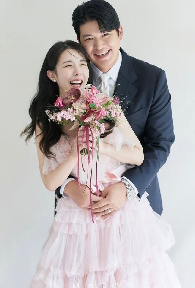 걸스데이 출신 린아, 임신 소식 전하며 가족의 기쁨 나눠 걸스데이 출신 린아, 임신 소식 전하며 가족의 기쁨 나눠